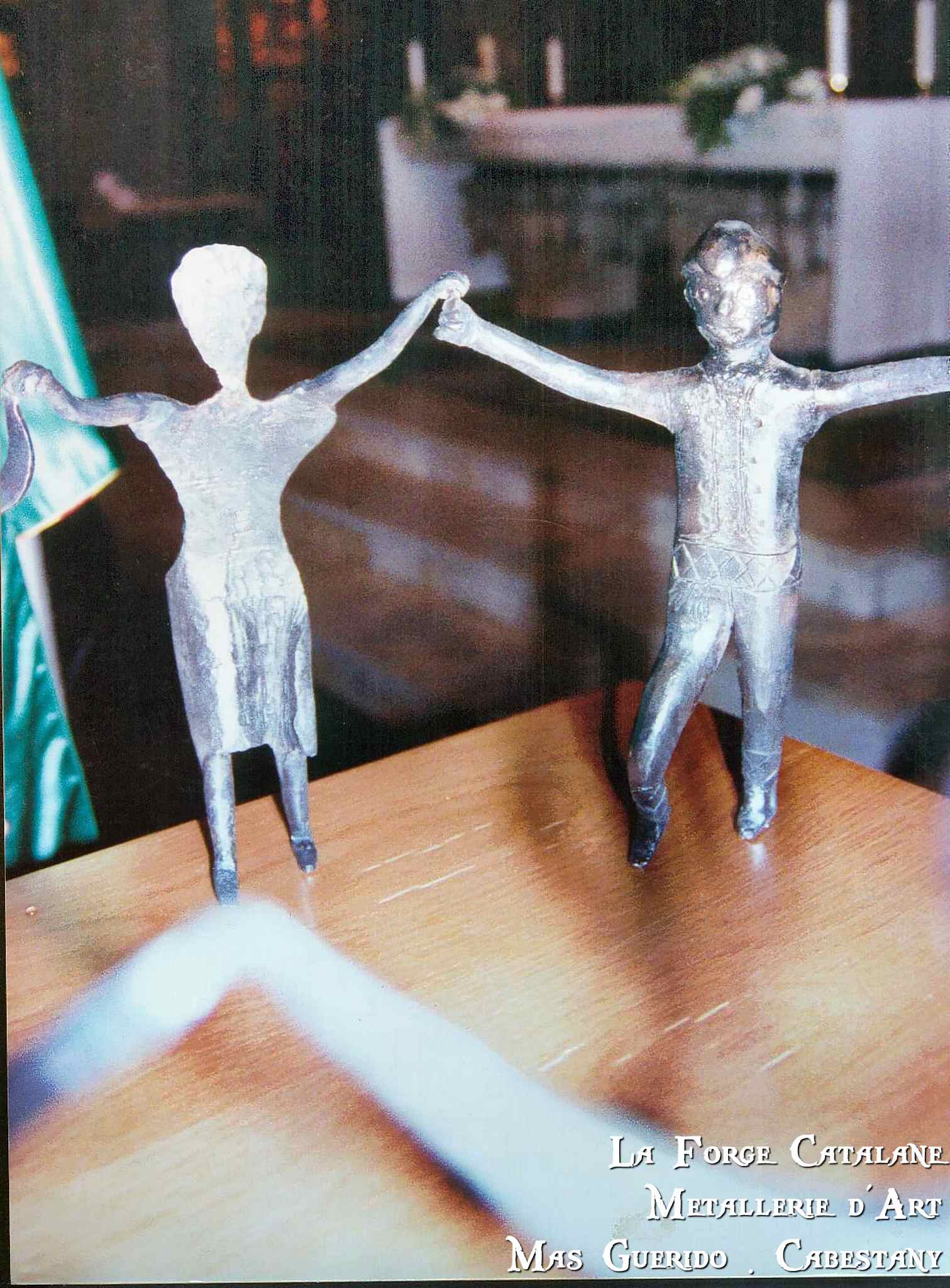 sculpture danseurs de sardane  forge catalane.jpg